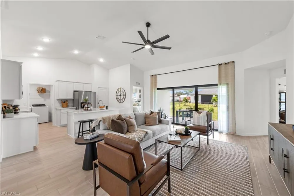 1405 NE 15th Terrace Cape Coral, FL 33909
