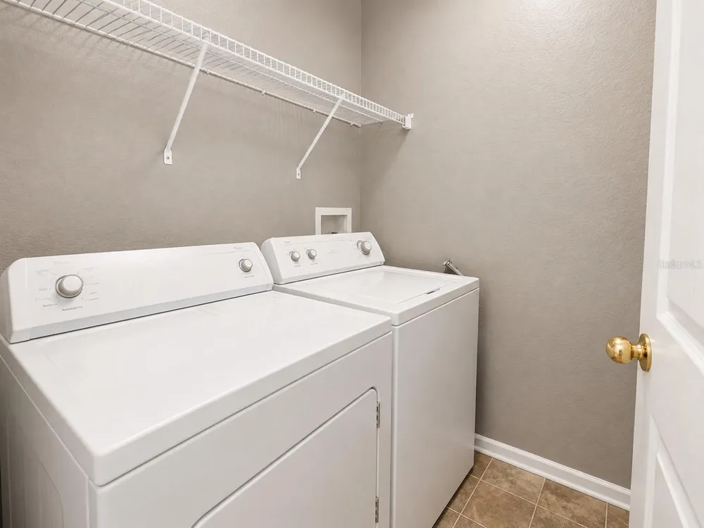 3621 CONROY ROAD #726 Orlando, FL 32839