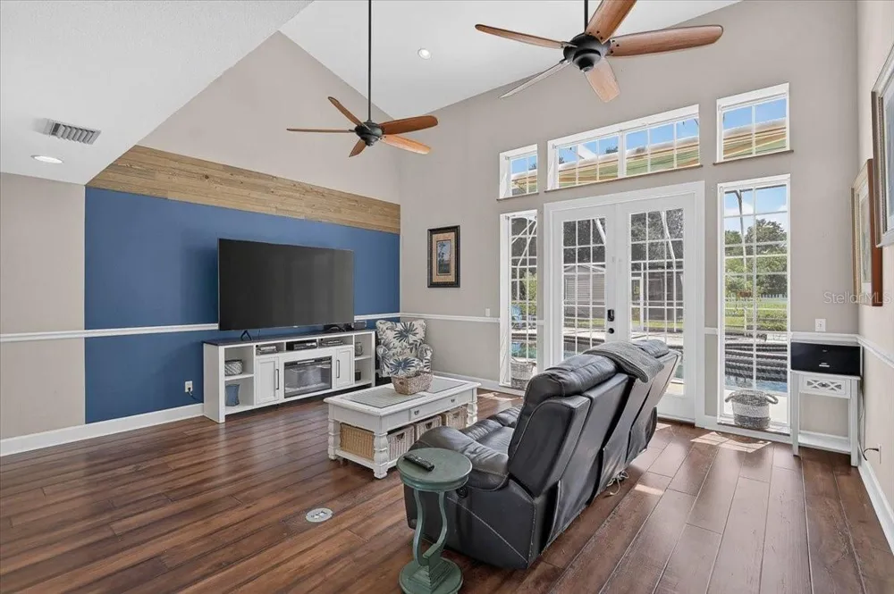 8814 RIVERLACHEN WAY Riverview, FL 33578
