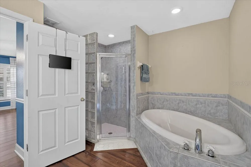 8814 RIVERLACHEN WAY Riverview, FL 33578