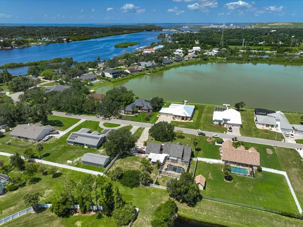 8814 RIVERLACHEN WAY Riverview, FL 33578