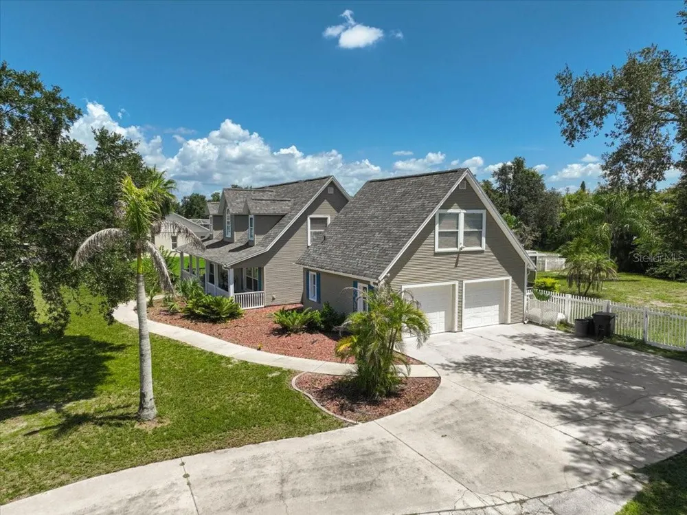 8814 RIVERLACHEN WAY Riverview, FL 33578