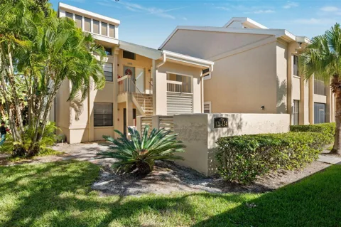 121 LINDSAY LANE #31