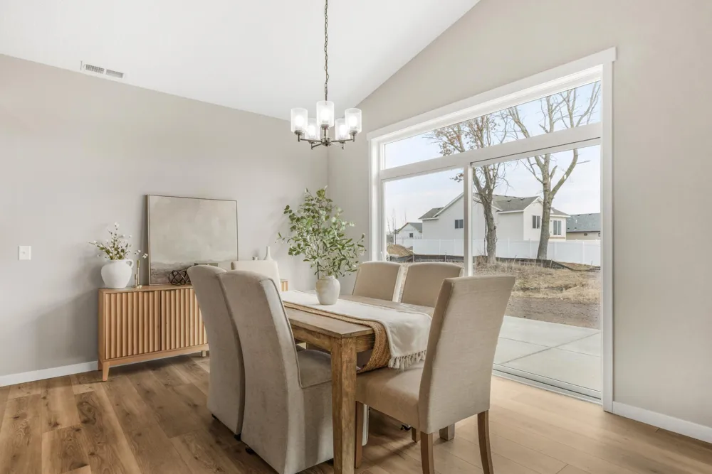 713 David Way Isanti, MN 55040