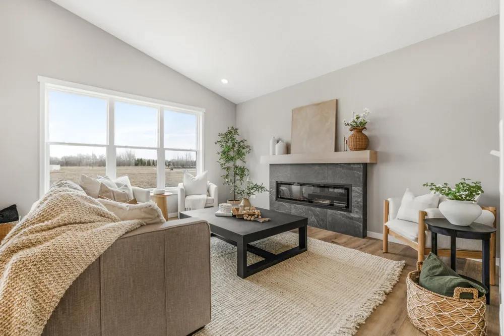 713 David Way Isanti, MN 55040