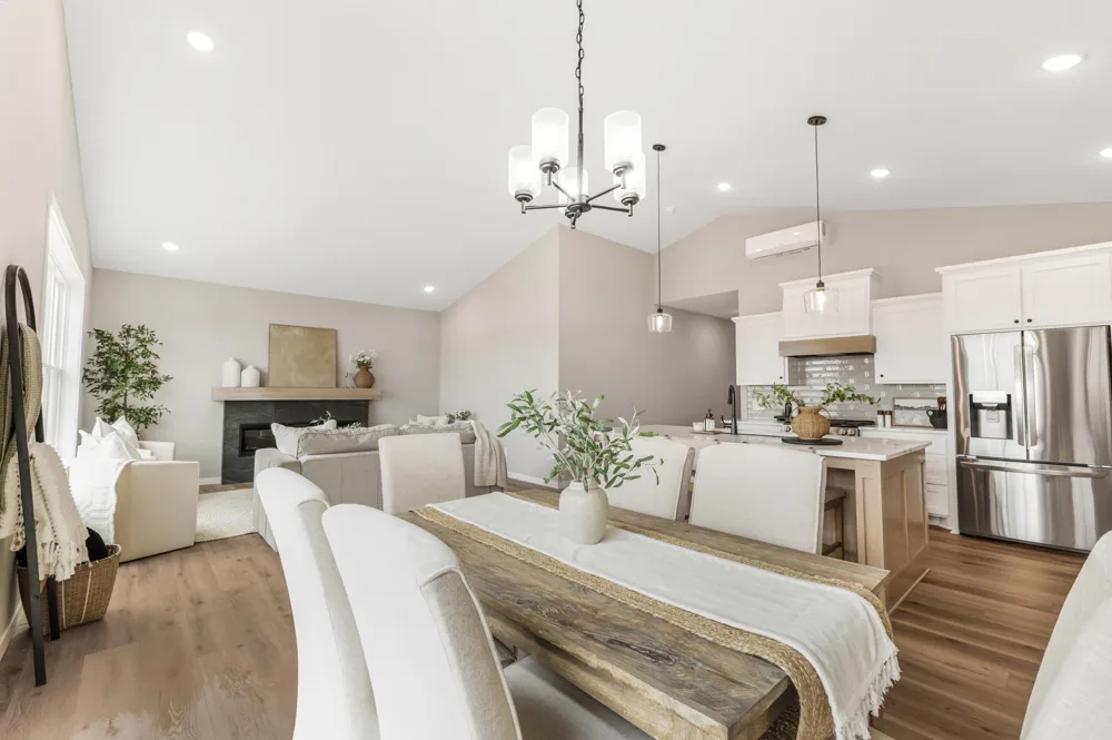 713 David Way Isanti, MN 55040