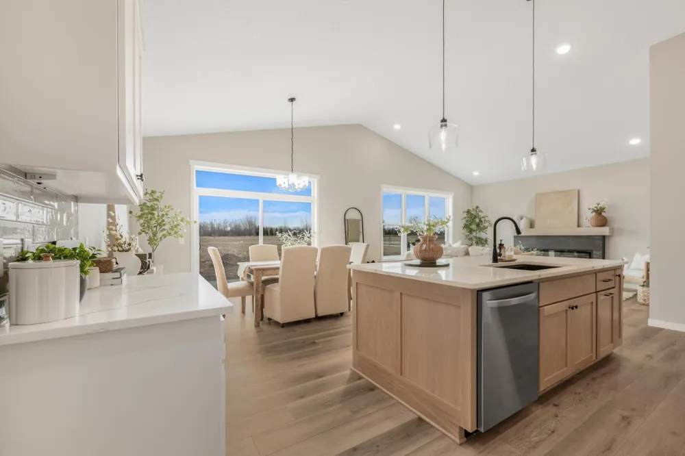 713 David Way Isanti, MN 55040