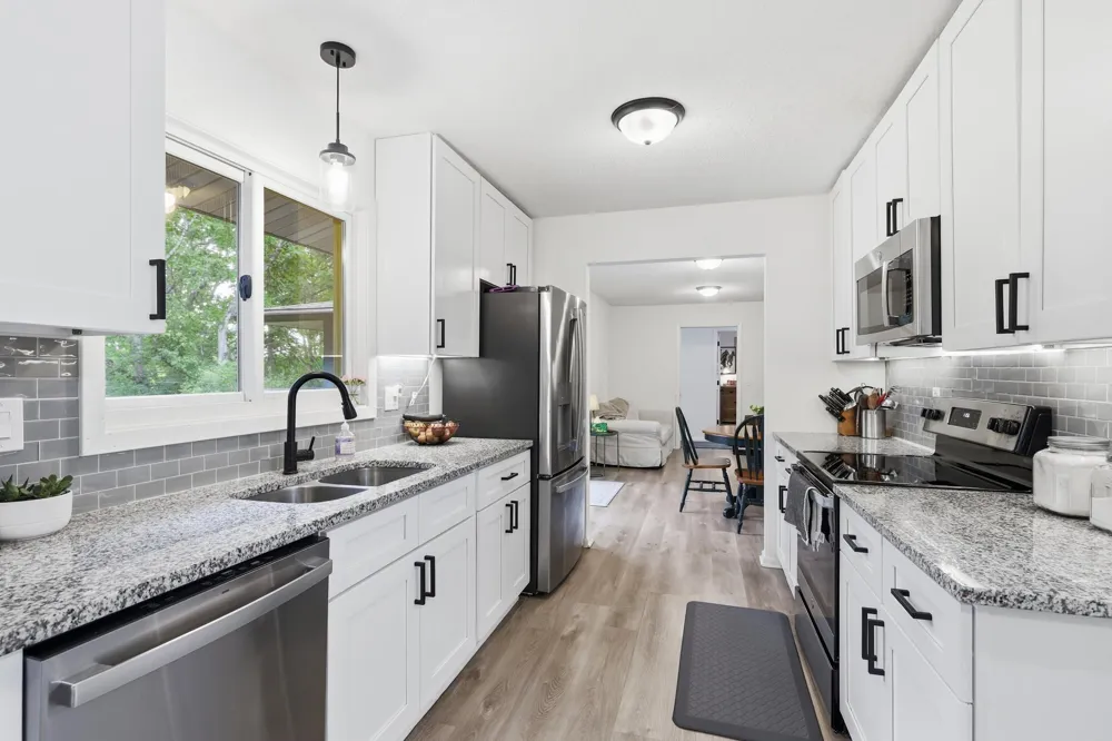 135 Sabra Court Apple Valley, MN 55124