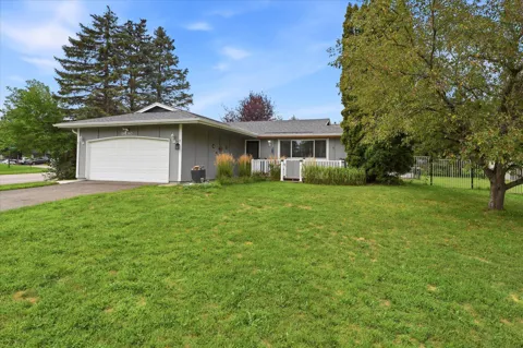 14280 Embry Path