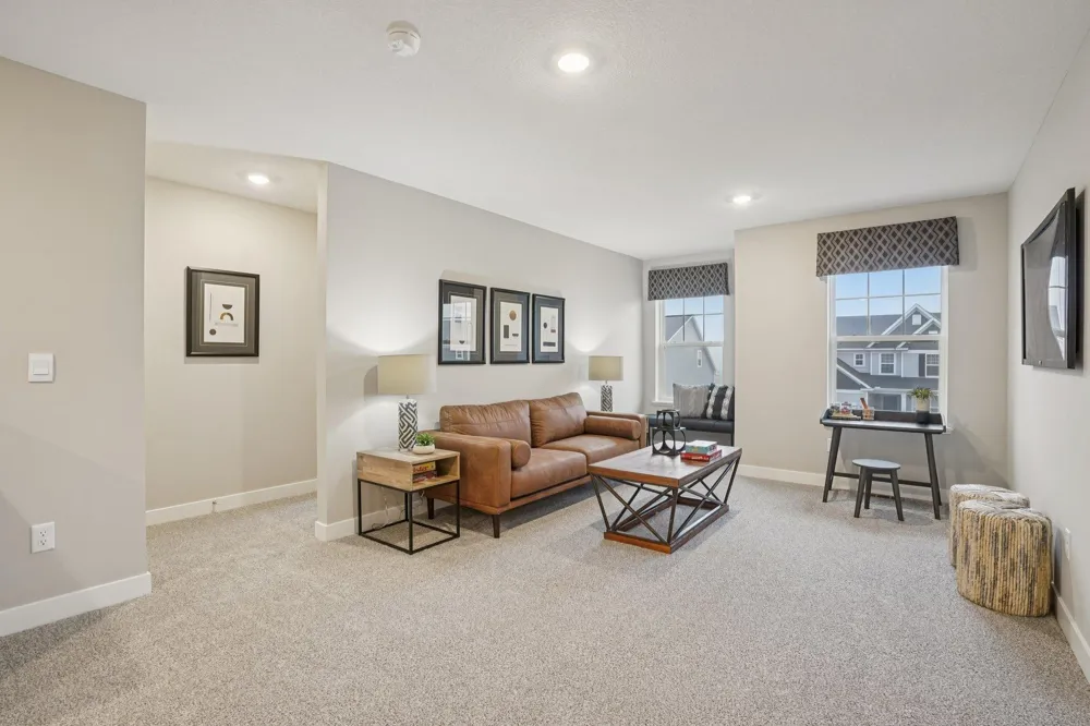 2095 Kestrel Drive Shakopee, MN 55379