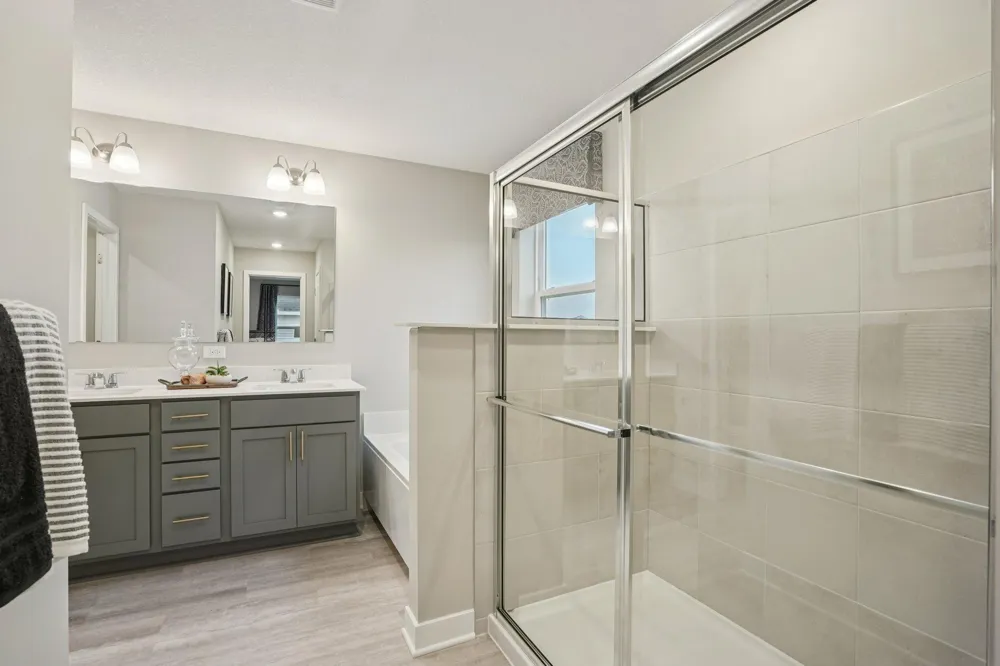 2095 Kestrel Drive Shakopee, MN 55379