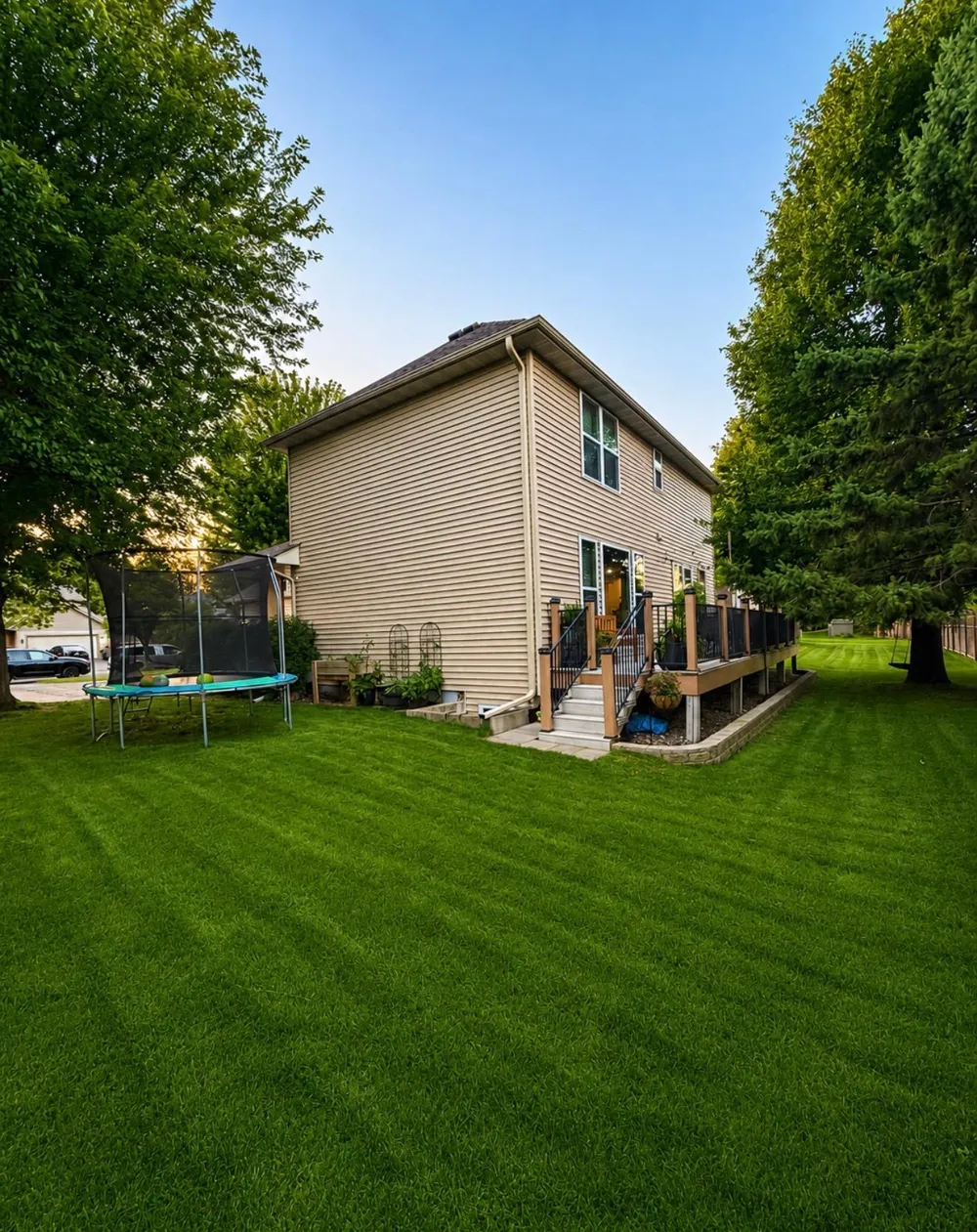 9906 Scott Avenue Brooklyn Park, MN 55443