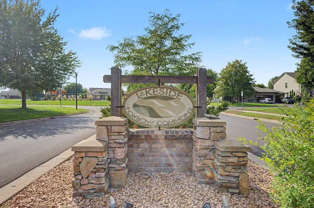 9906 Scott Avenue Brooklyn Park, MN 55443