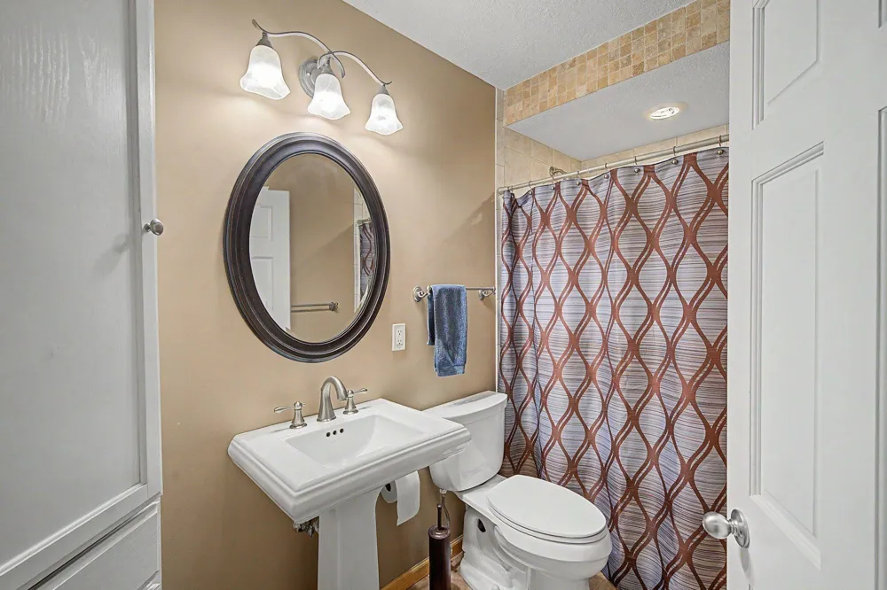 9906 Scott Avenue Brooklyn Park, MN 55443