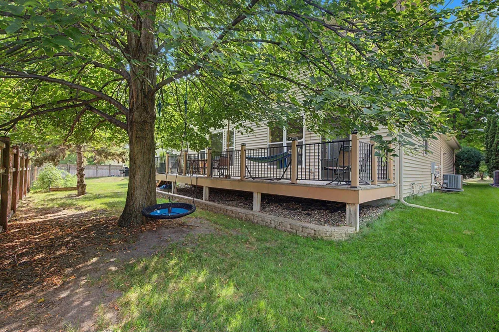 9906 Scott Avenue Brooklyn Park, MN 55443