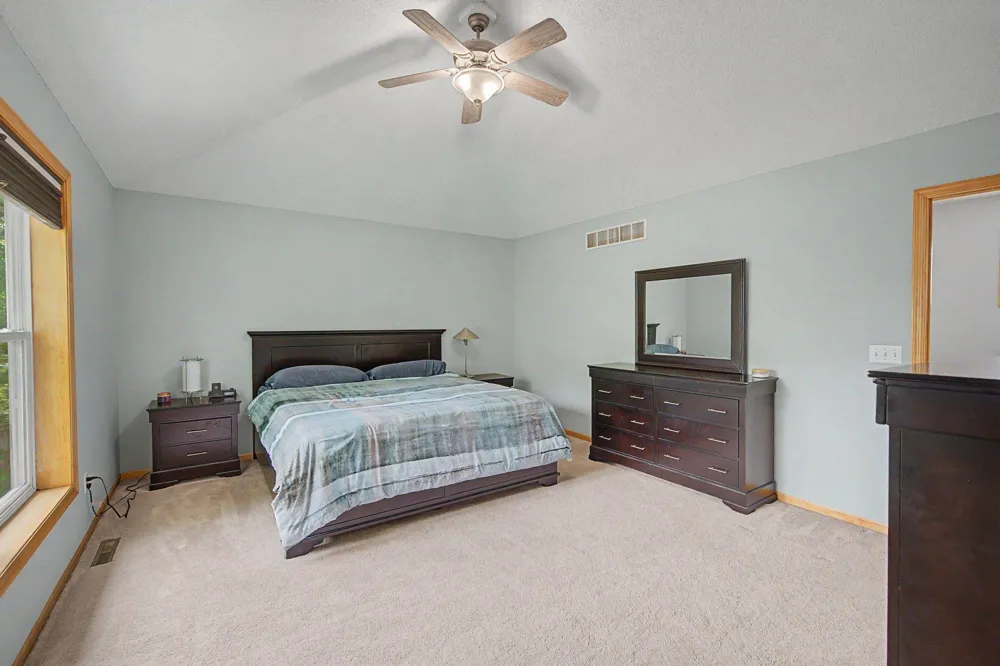 9906 Scott Avenue Brooklyn Park, MN 55443