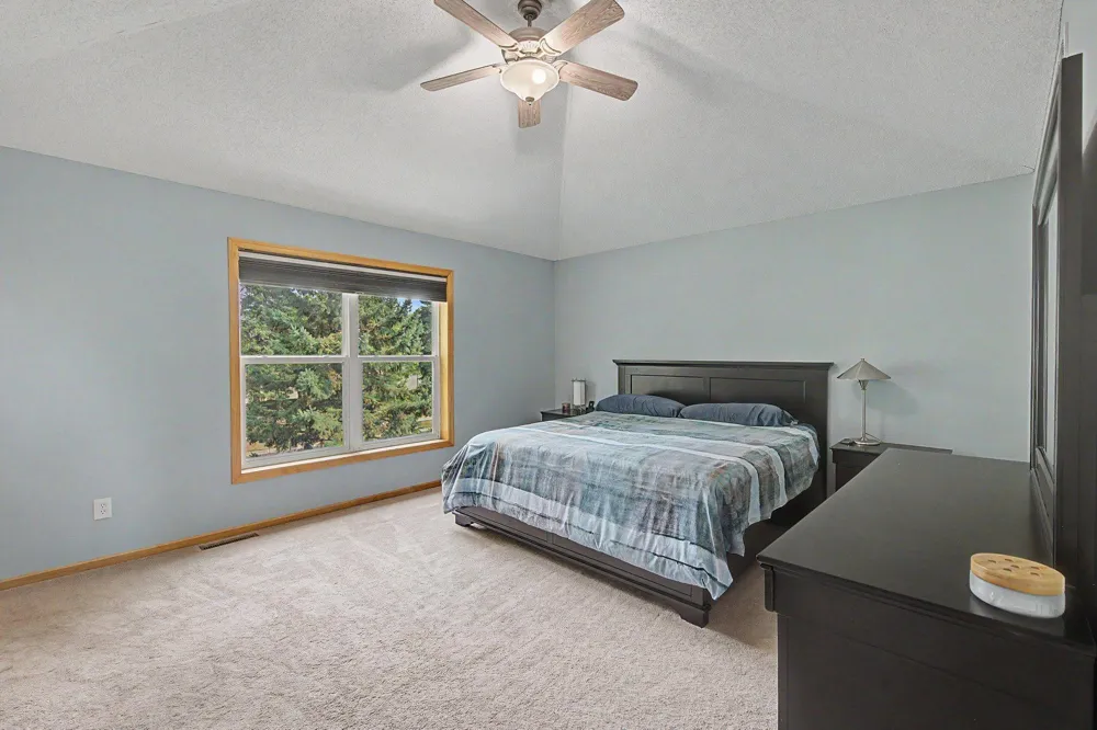 9906 Scott Avenue Brooklyn Park, MN 55443