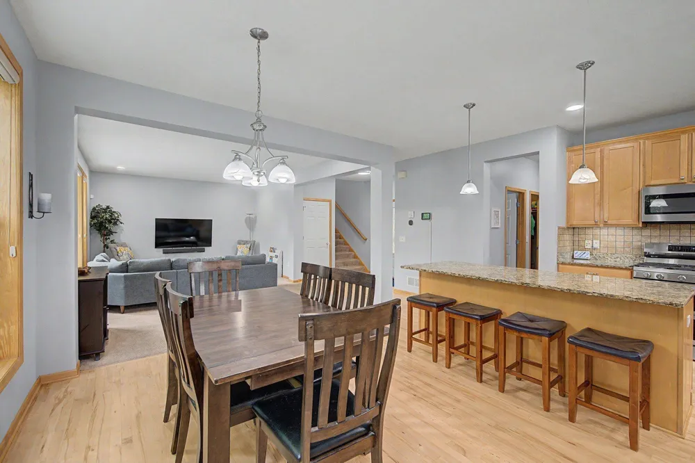 9906 Scott Avenue Brooklyn Park, MN 55443