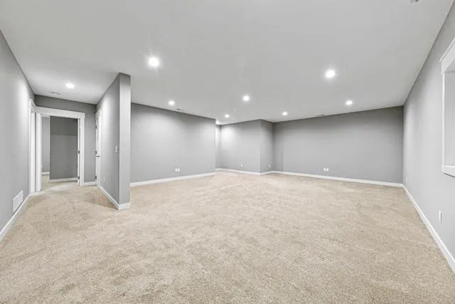 317 Oak Marsh Drive Mankato, MN 56001