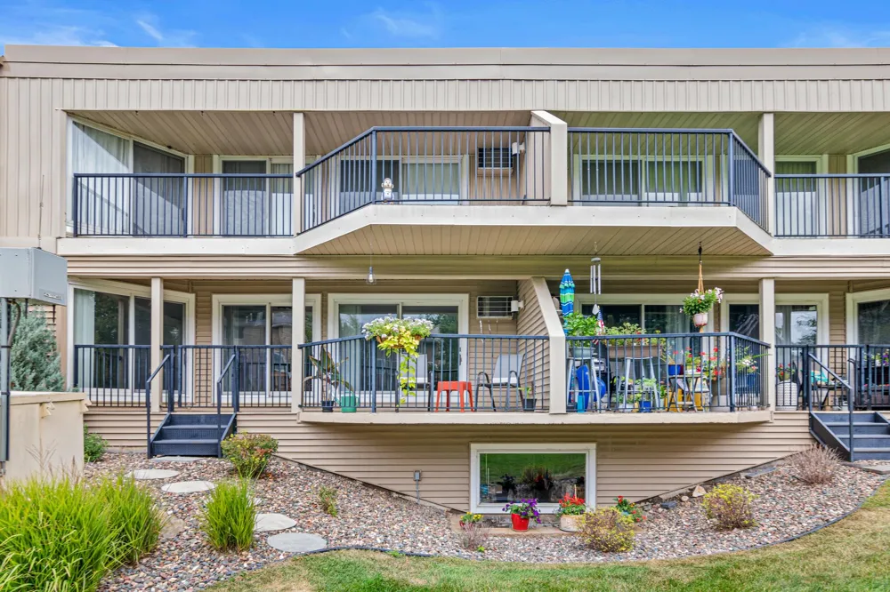 6213 Saint Croix Trail #108 Stillwater, MN 55082