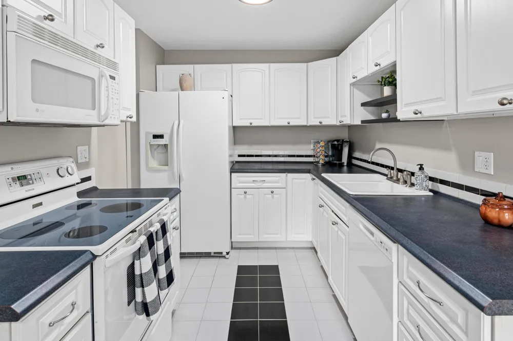 6213 Saint Croix Trail #108 Stillwater, MN 55082