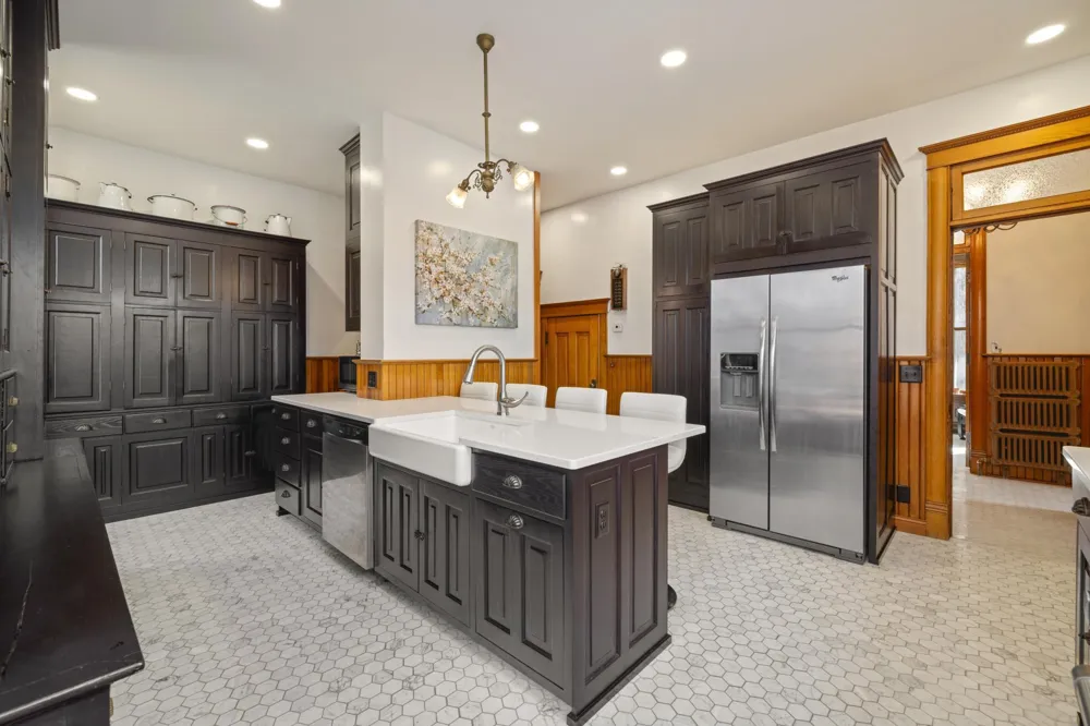 1100 3rd Avenue S Fargo, ND 58103