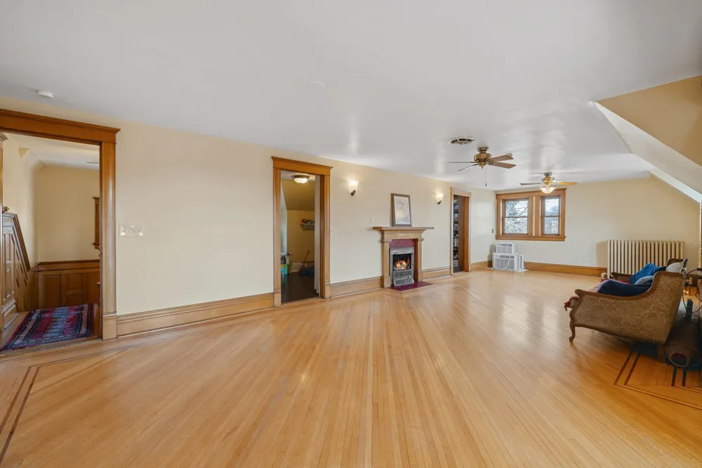 1100 3rd Avenue S Fargo, ND 58103