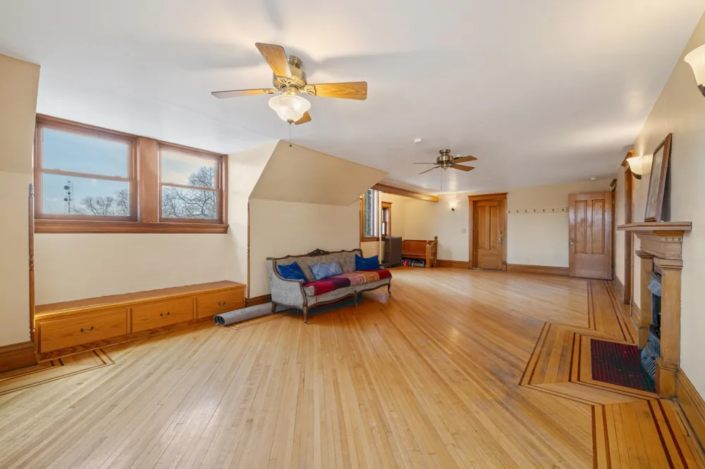 1100 3rd Avenue S Fargo, ND 58103