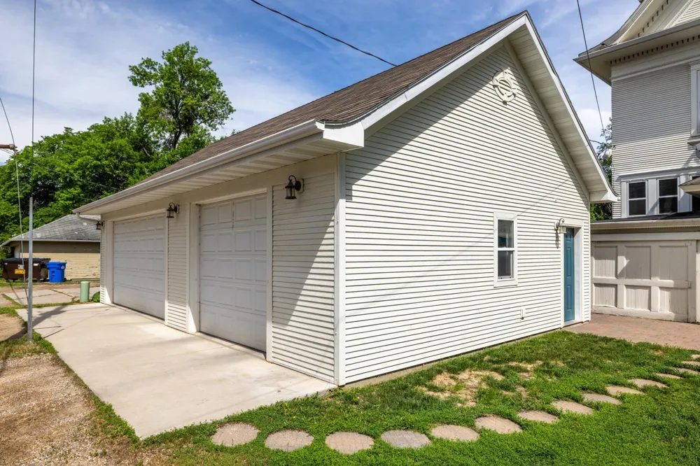 1100 3rd Avenue S Fargo, ND 58103
