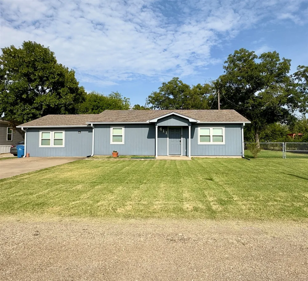 411 Mill Street Cumby, TX 75433