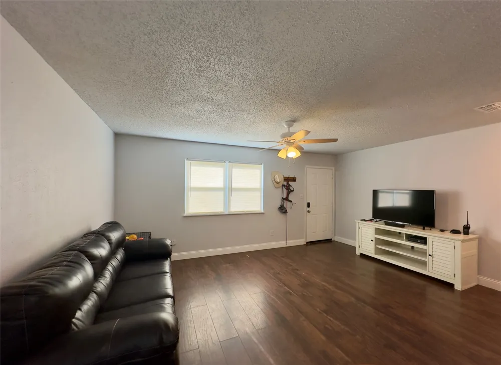 411 Mill Street Cumby, TX 75433