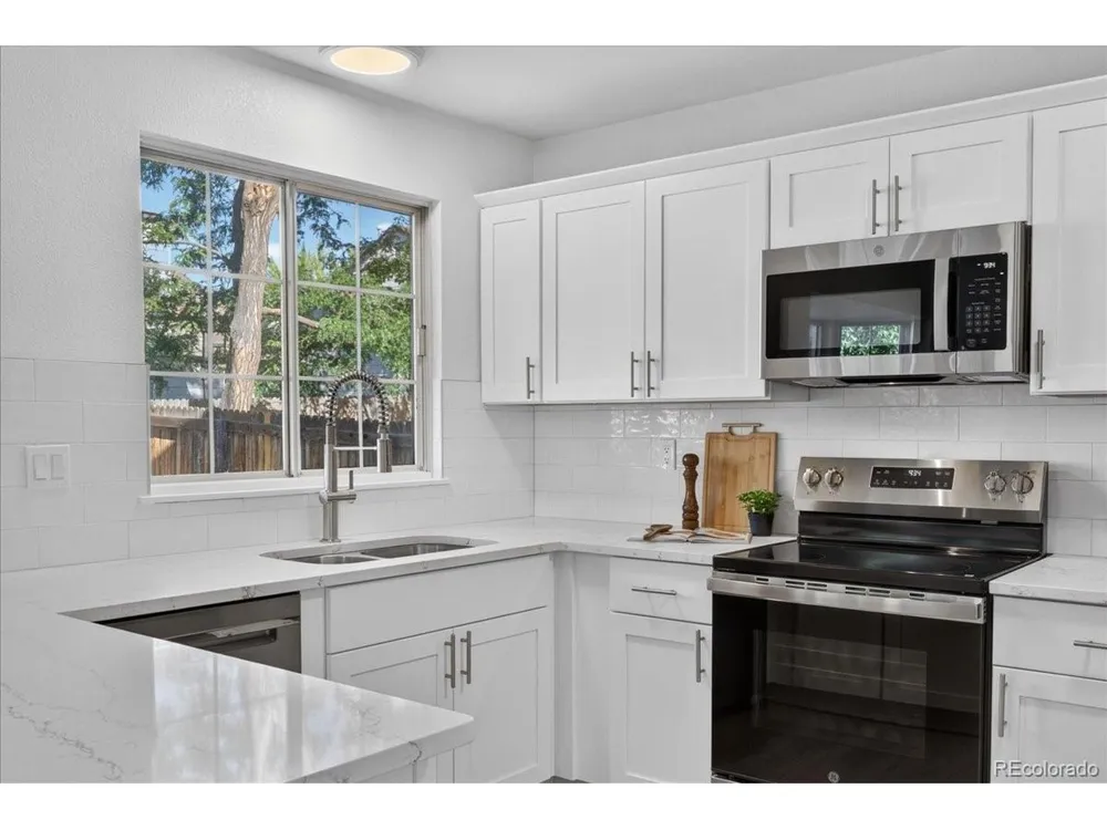 8547 Union Circle Arvada, CO 80005