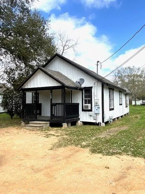 708 Wharton Street El Campo, TX 77437