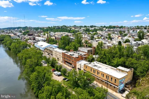 3901 MAIN STREET