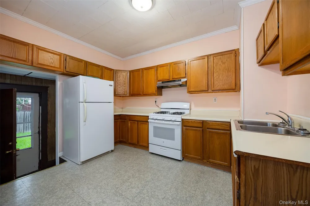 42 Oak Street Beacon, NY 12508
