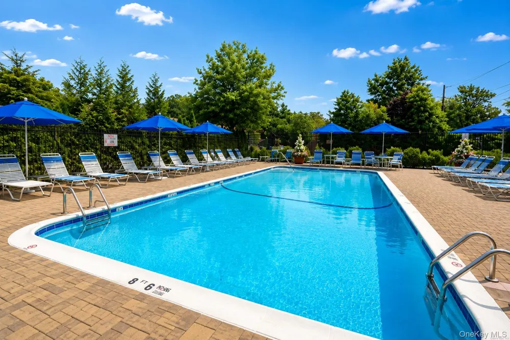 95 Windsor Gate Drive New Hyde Park, NY 11040