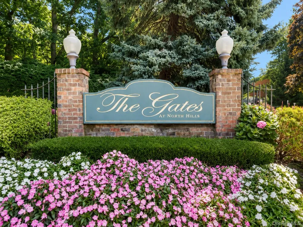 95 Windsor Gate Drive New Hyde Park, NY 11040