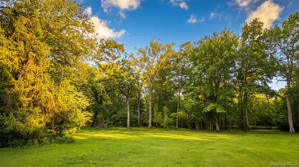 10 Eagle Drive Ridge, NY 11961