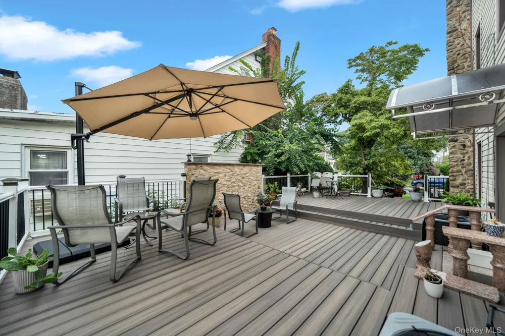 19014 Haywood Road Hollis, NY 11423