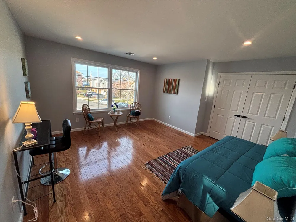 403 S Bayview Avenue Freeport, NY 11520