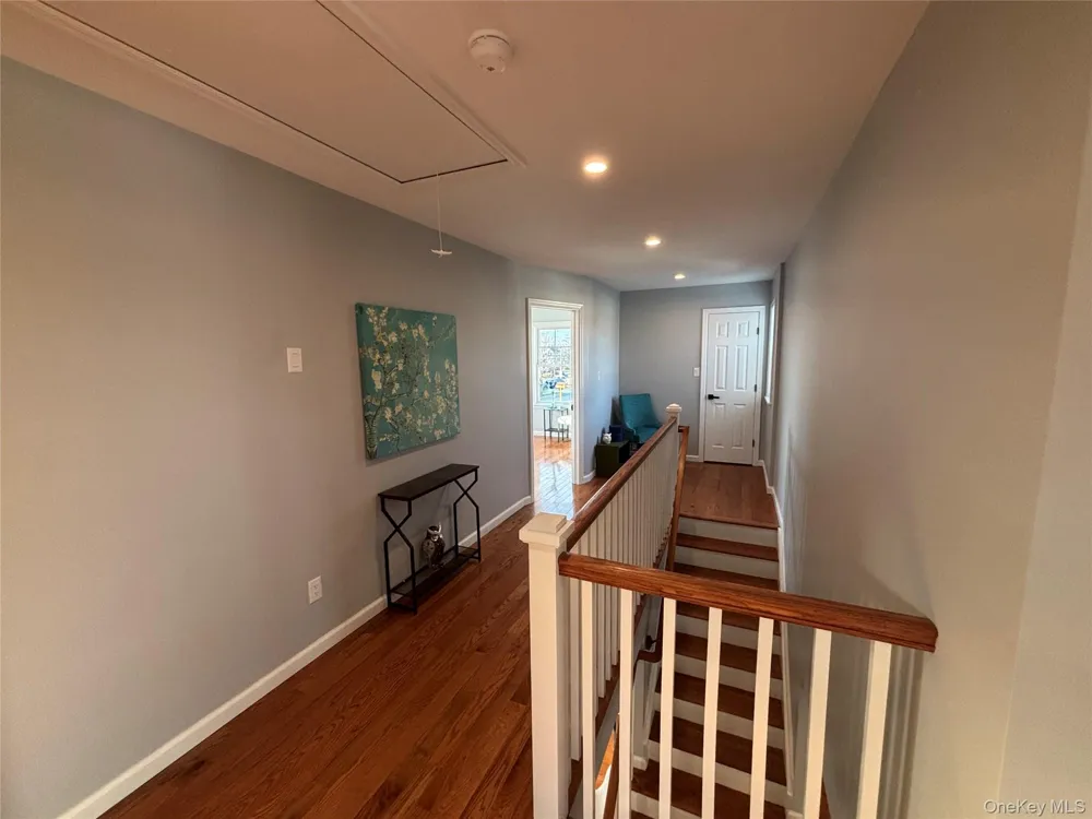 403 S Bayview Avenue Freeport, NY 11520
