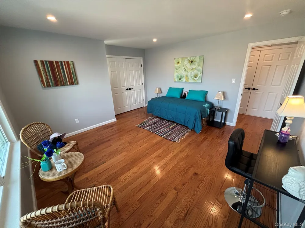 403 S Bayview Avenue Freeport, NY 11520