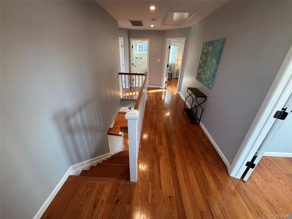 403 S Bayview Avenue Freeport, NY 11520