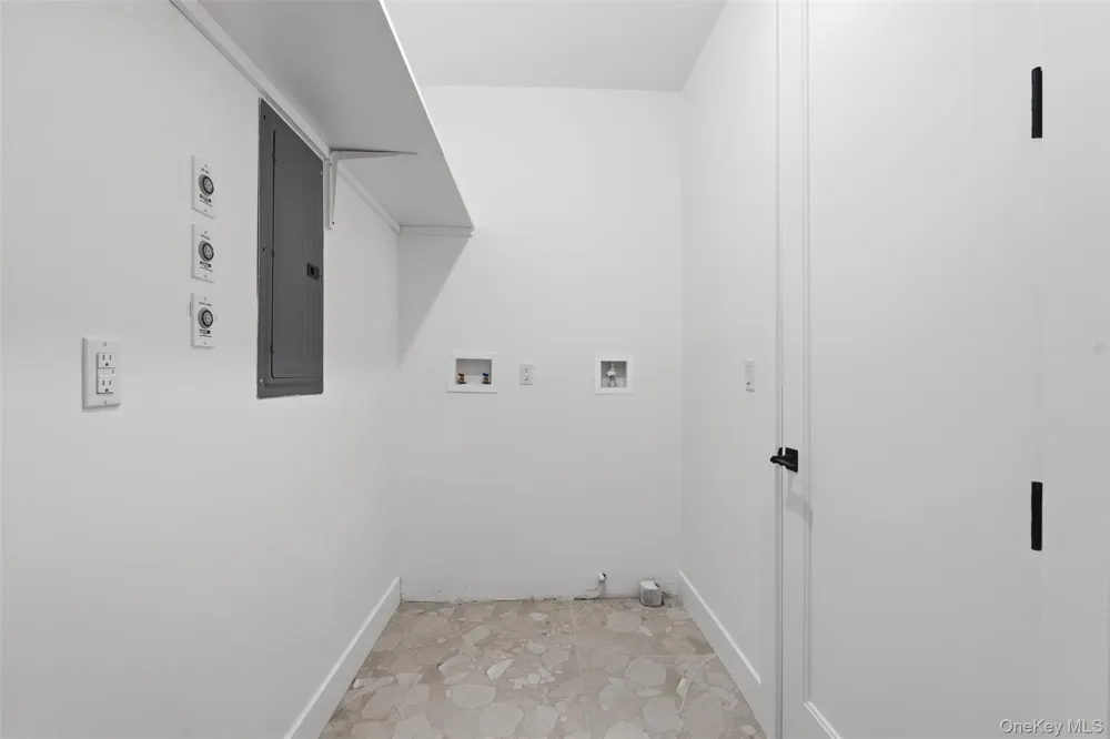 7 Valley Way #220 Spring Valley, NY 10977
