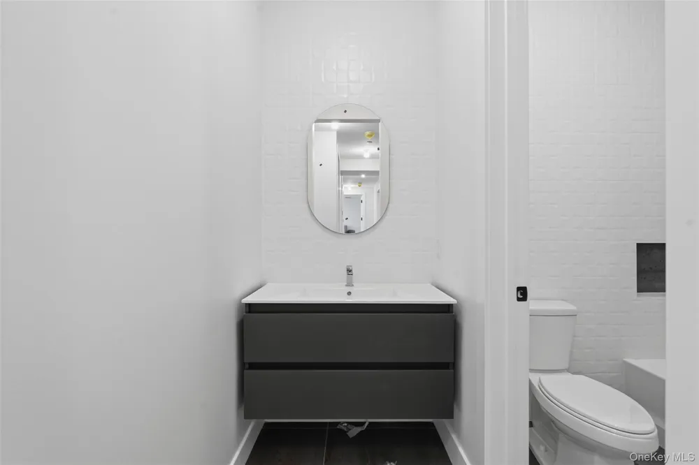 7 Valley Way #220 Spring Valley, NY 10977