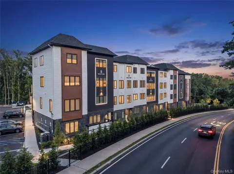 7 Valley Way #220