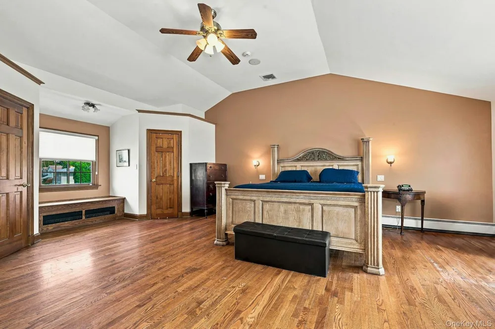 7 Herkimer Avenue Jericho, NY 11753