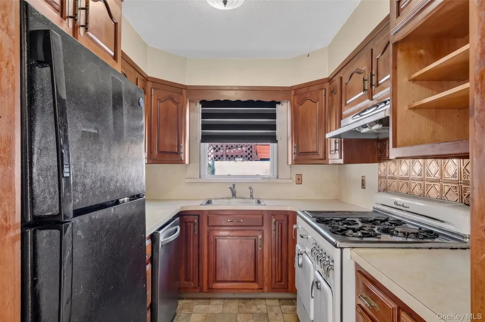 941 Lyman Avenue Peekskill, NY 10566