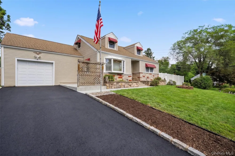 941 Lyman Avenue Peekskill, NY 10566