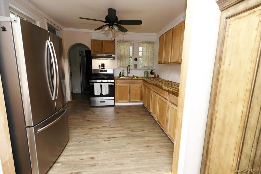 120 Lincoln Road Medford, NY 11763